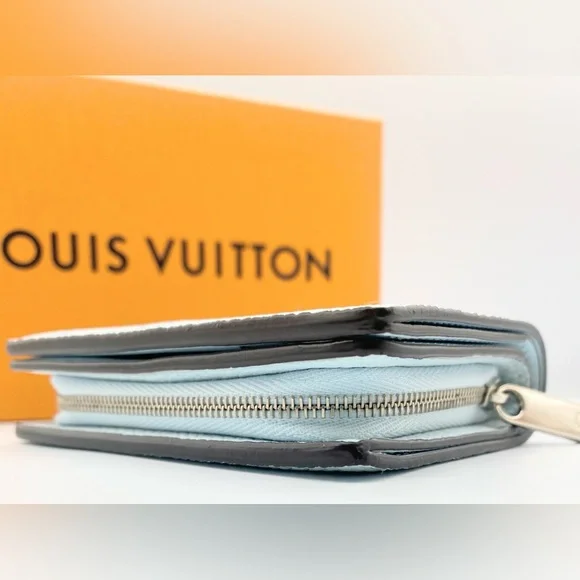 Louis Vuitton Mahina Portefeuille Cléa M82330 Wallet - Picture 9 of 16